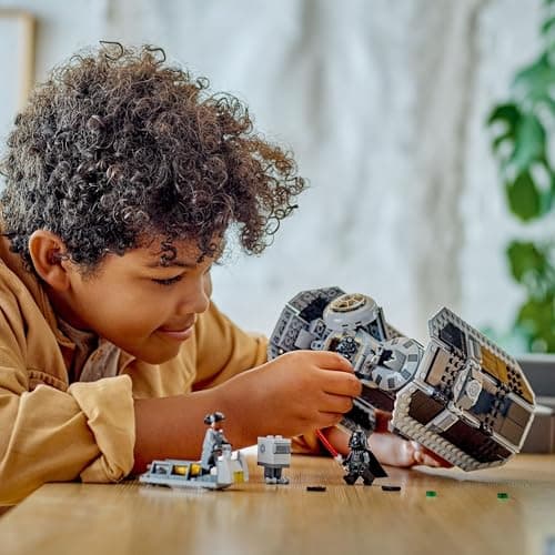 LEGO Star Wars TIE Bombe Spielzeug mit Darth Vader Minifigur mit Lichtschwert und Gonk-Droide, Starfighter Modell – Bild 2