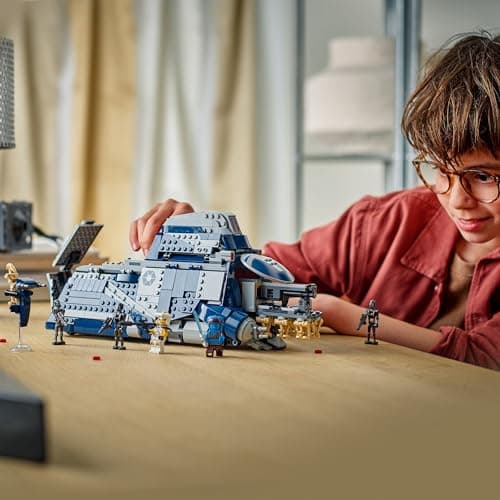 LEGO Star Wars: The Clone Wars MTT der Separatisten in der Schlacht von Felucia - Spielzeug mit Lichtschwert – Bild 2
