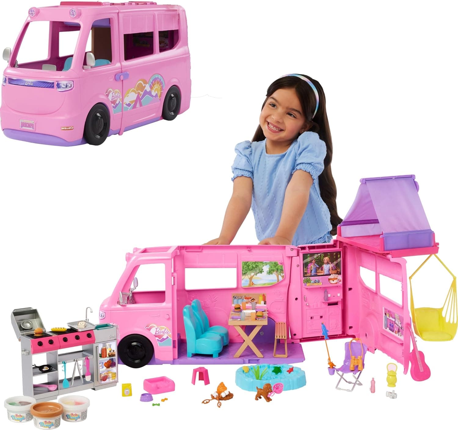 Barbie Super Abenteuer-Camper Spielset mit Dachzelt, Hängesessel, Fischteich, Grill mit Farbwechseleffekt und über 60 Zubehörteilen inklusive Knete – Bild 1
